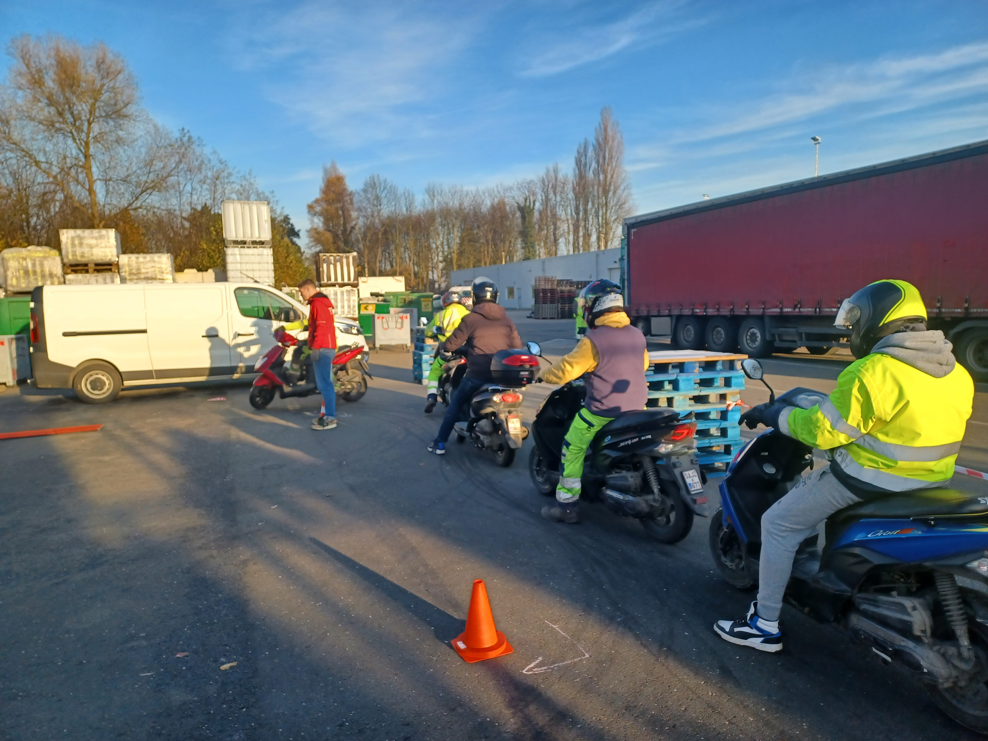 Veilig in het verkeer met fiets of bromfiets